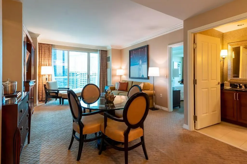 Appartement Tower 3 Corner Unit With Spectacular Formula 1 Race Views! à Las Vegas