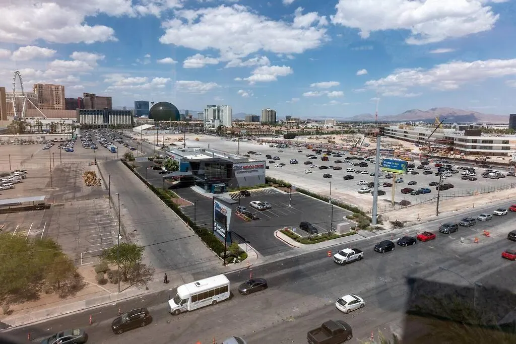 Tower 3 Corner Unit With Spectacular Formula 1 Race Views! Appartement Las Vegas